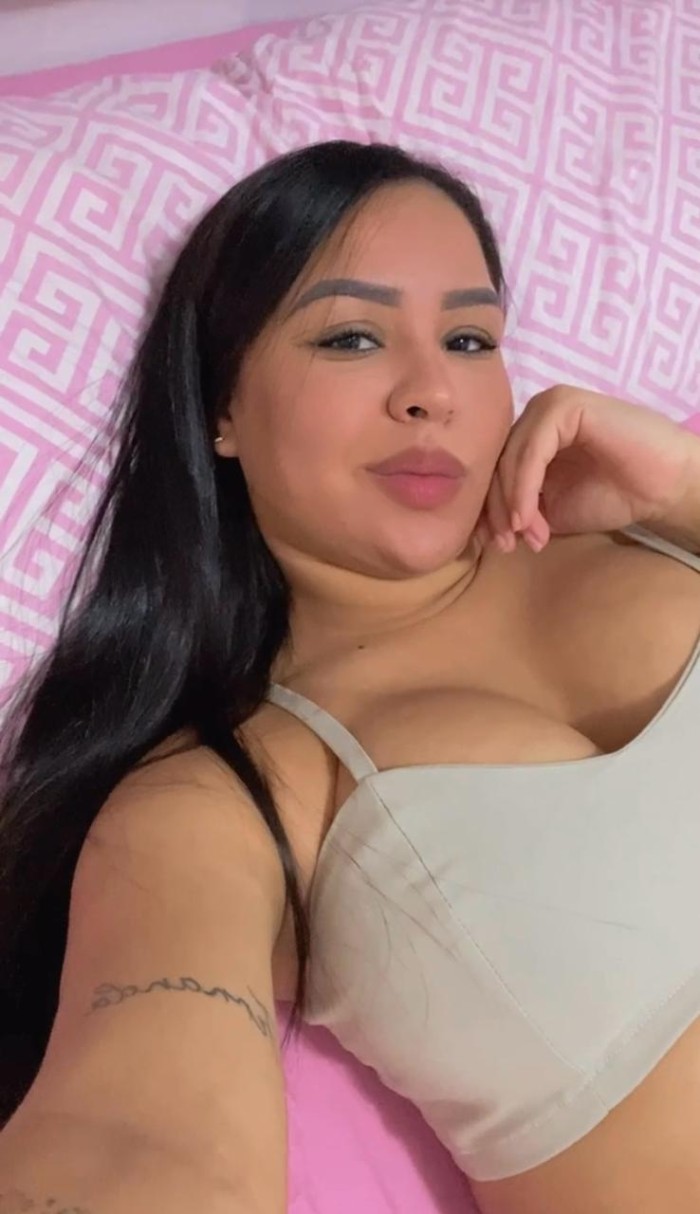JOVENCITA LINDA Y AMOROSA