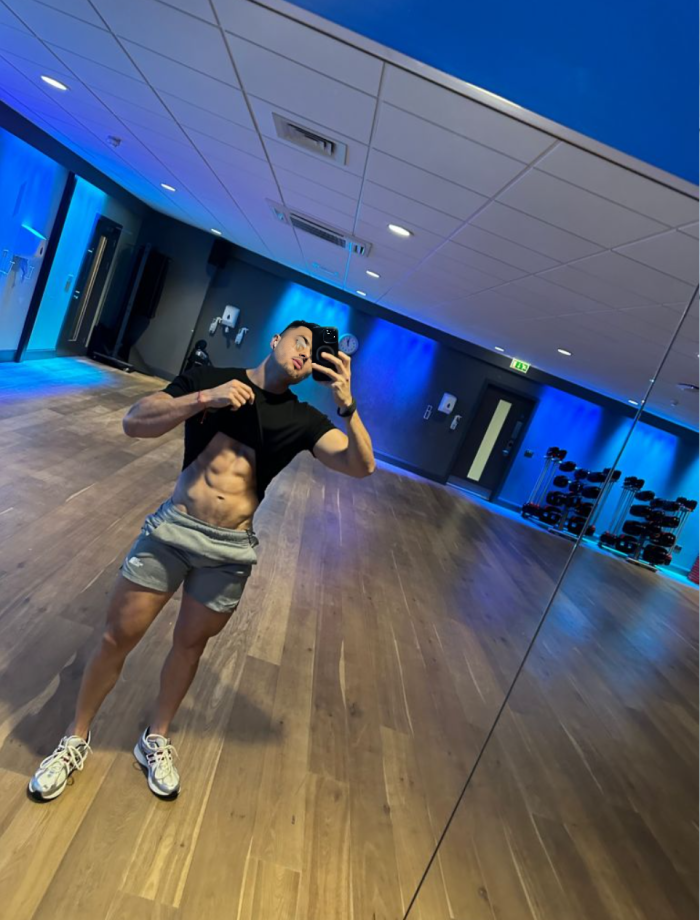 Chico ruso caliente ahora