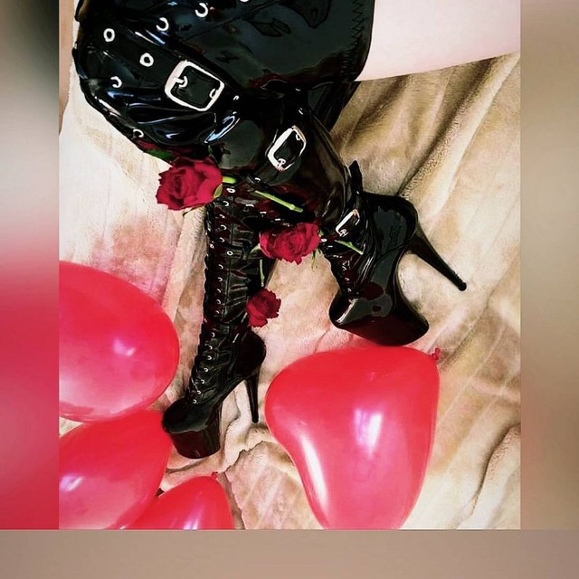 EVALUNA TRANS BISEX XL DOMINANTE XL en TORRASA