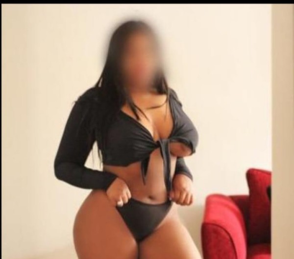 Soy Morbosa,Ardiente y Juguetona.Copas y Fiesta sin prisas. Arnes