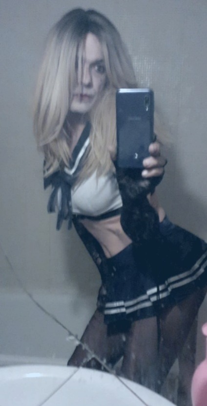 TRAVESTI Recibo y me desplazo. También contenido