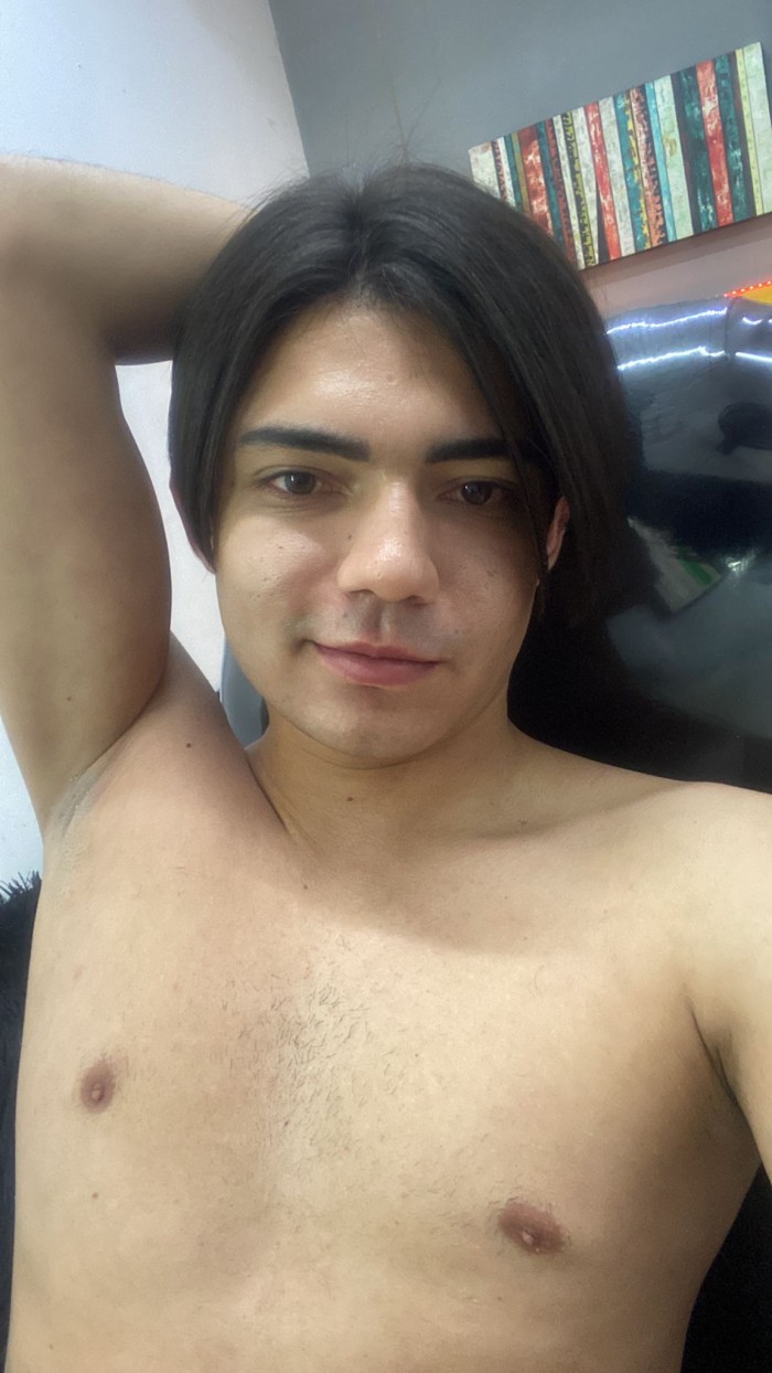 Colombiano caliente en Madrid para juegos intensos