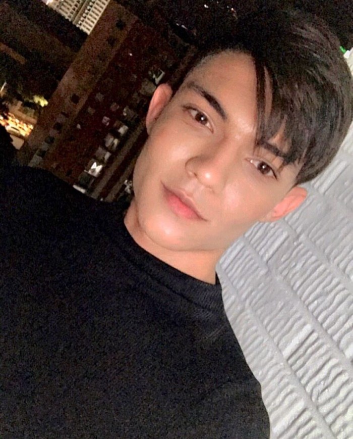 Colombiano caliente en Madrid para juegos intensos