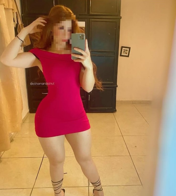 NIÑATA FIESTERA SOLO SALIDAS