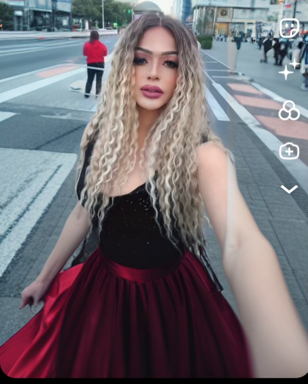 Transex Nick Oliver Bomba sexy**Meicende**