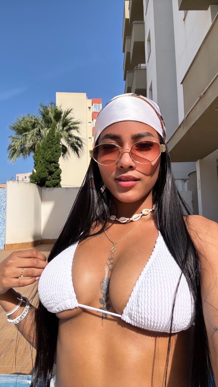 SUPER SQUIRT GUAPA CACHONDA EN IBZA