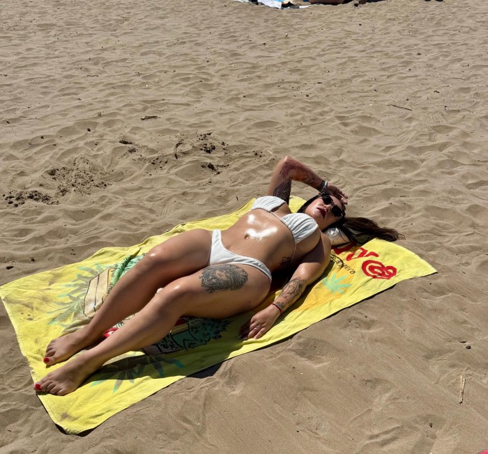 Bebesita exótica Real