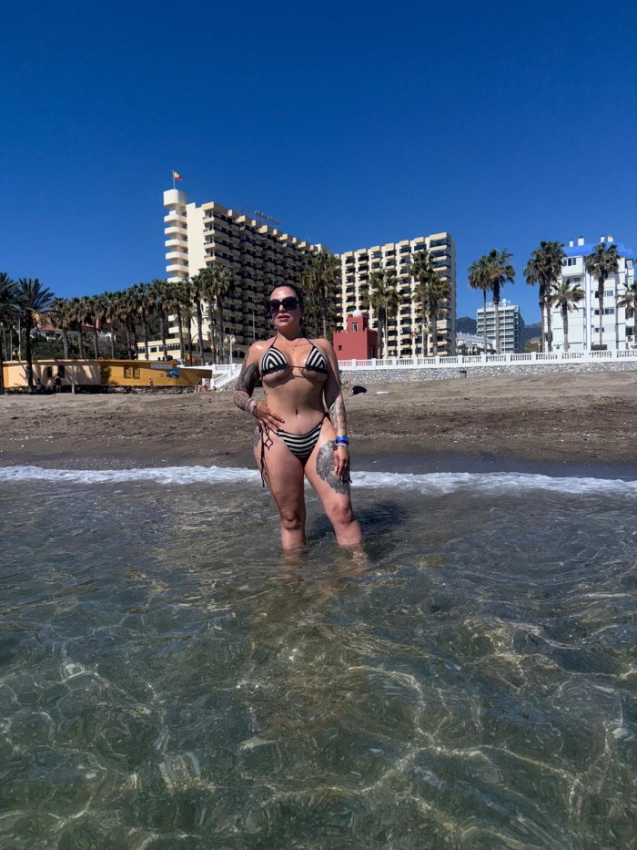 Bebesita exótica Real