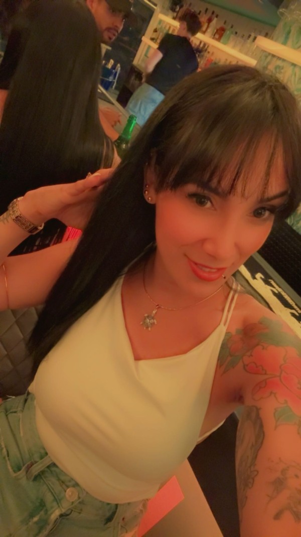 Linda colombiana por tu ciudad