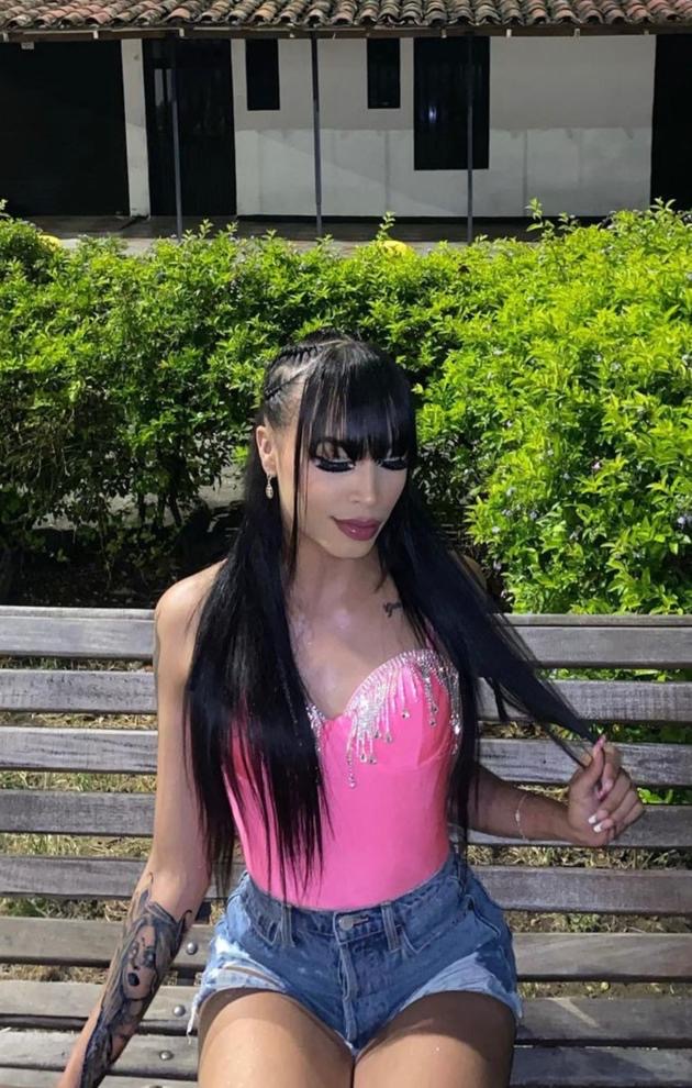 Llena de lujuria soy la diosa del sexo