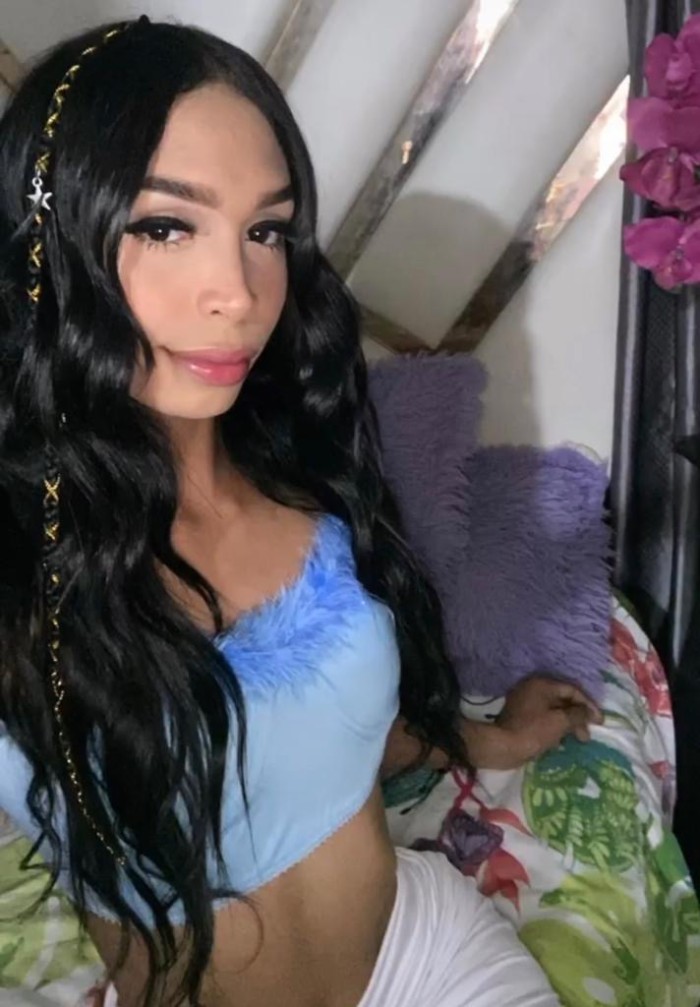 Llena de lujuria soy la diosa del sexo