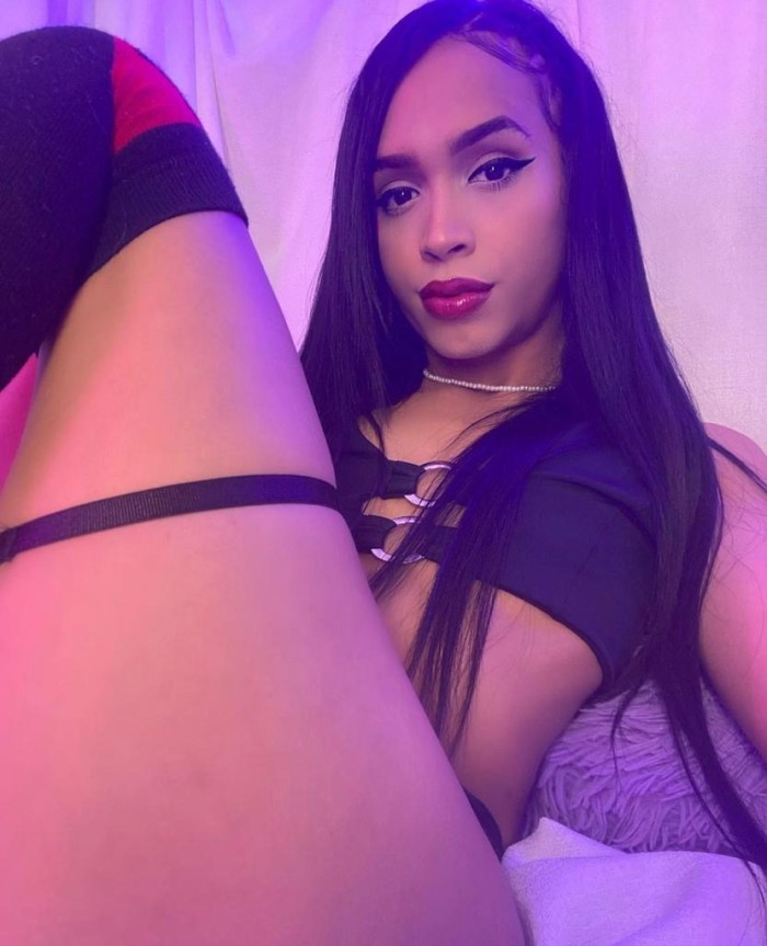 Llena de lujuria soy la diosa del sexo