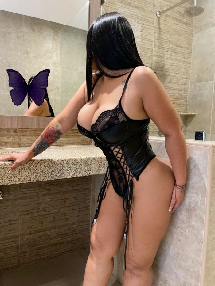 XENA, DOMINA EXIGENTE Y PERVERSA Y SÁDICA