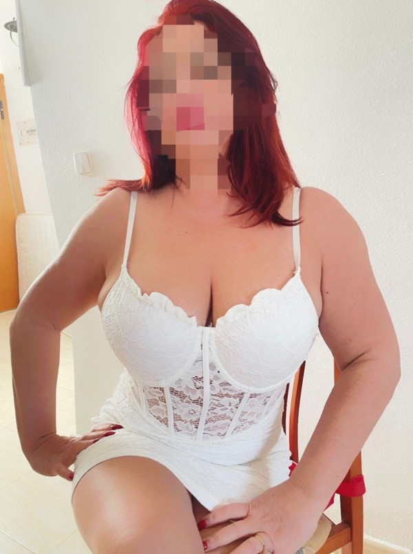 Playa honda rica brasileña Viviana