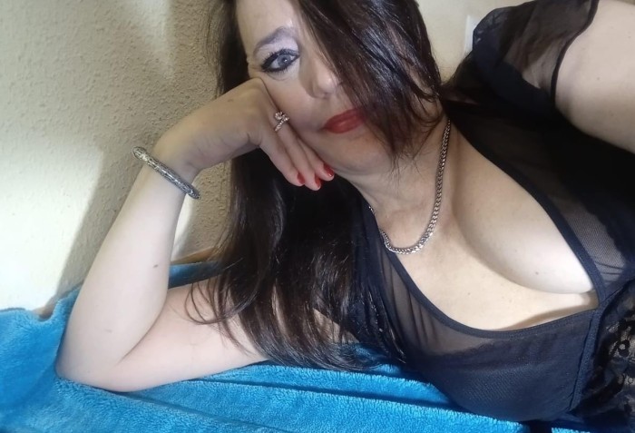 🇪🇸🇬🇧 ESPAÑOLA 🥳FIESTERA, VICIO, MORBO, GUARRE