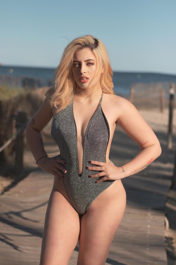 VAMOS HA TU CASA HOTEL QUE SIGA LA FIESTA