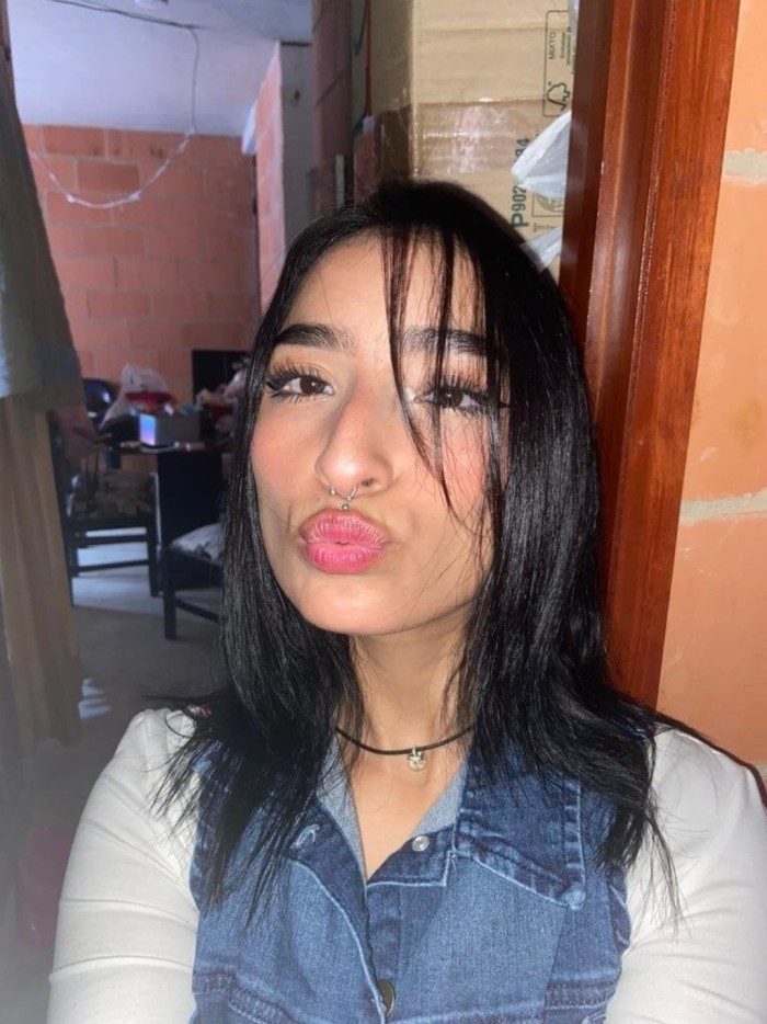 Nancy 👧 .. independiente