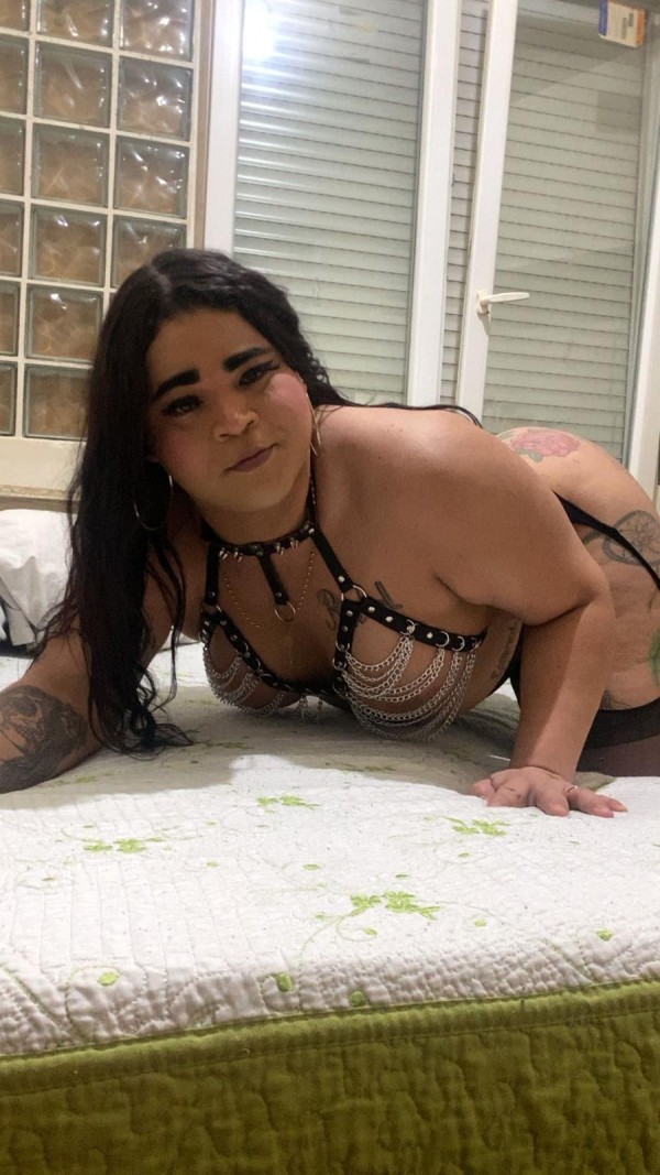 Soy sara fiestera espera por ti cachonda. Lechera. En Usera