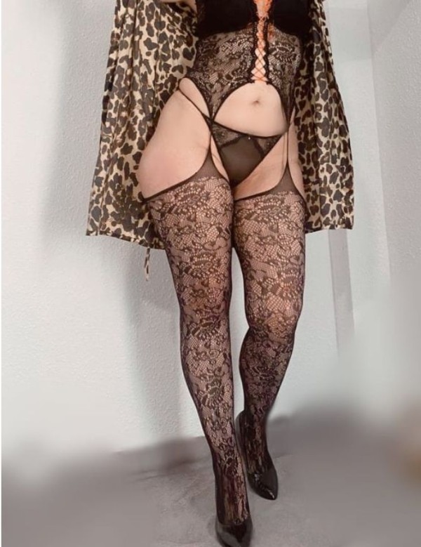 Española madura muy sensual  zona ocimax