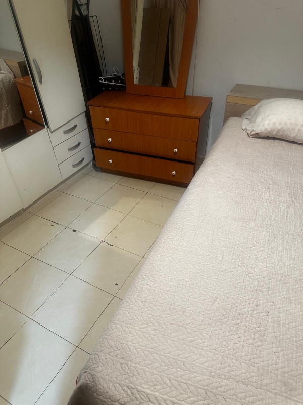 Ester alquiler de abitacion en jerez de la frontera 692861602