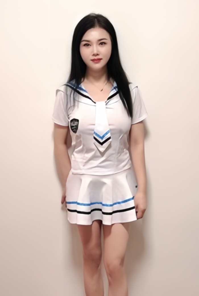 Flore  Chica Asiática  Tortosa