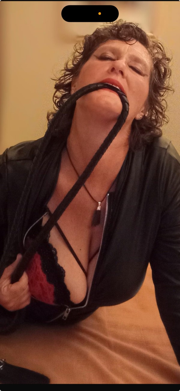 Ama Vanesa muy cabrona sadica