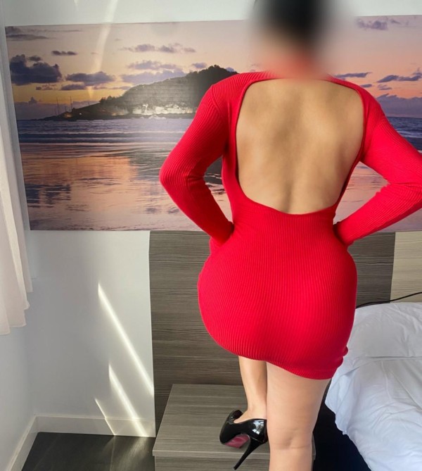 REAL URUGUAYA. Con pechos naturales xxl top gran culazo guapísima