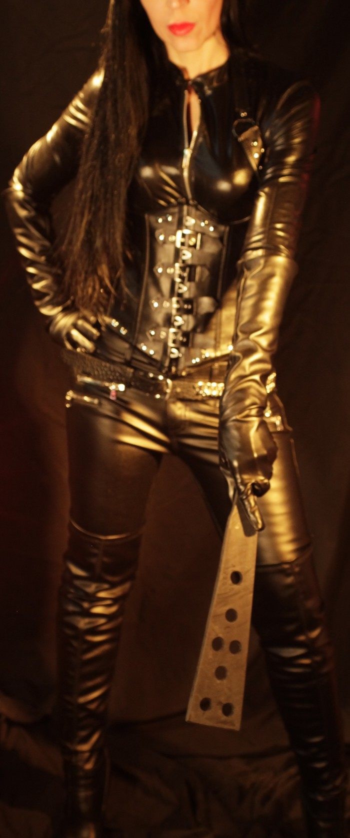 MISTRESS PROFESIONAL BDSM FEMDOM FETISH MADRID