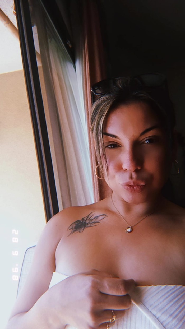 Tifani !!! Española !!! Arenal