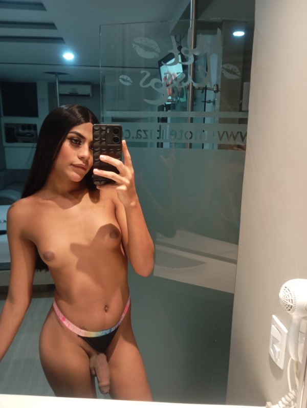 SEXY MORENITA NUEVA EN LA CIUDAD