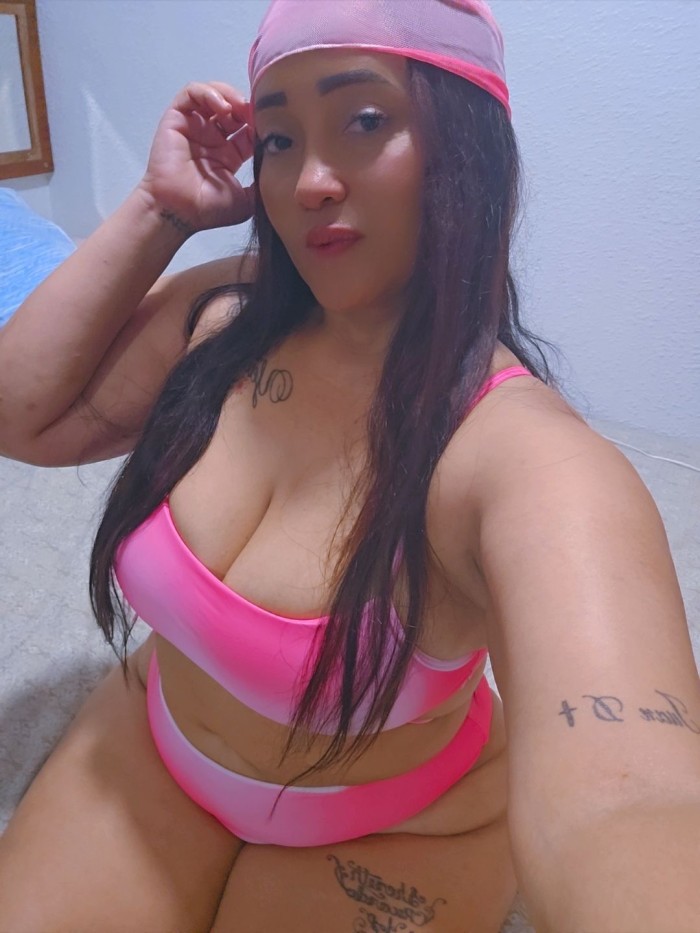 Preciosa muñeca tetona en Puerto de Sagunto