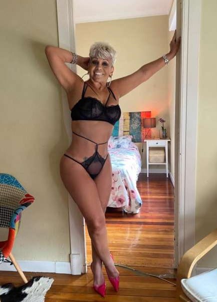 CANDELA MADURITA MAMADAS DE PELICULA
