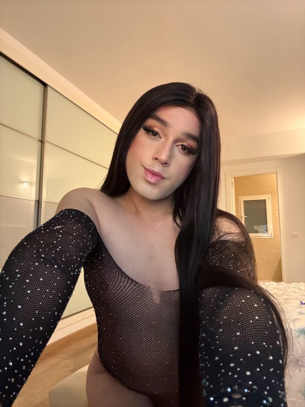 Cachonda a tope ven y follamos ahora mi amor fiesta sexo y diversión