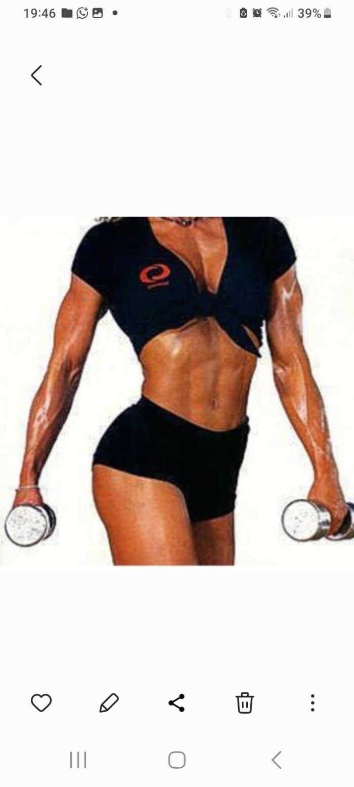 Mujer culturista profesional