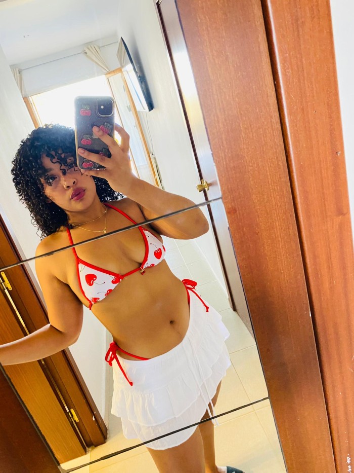 LATINA MELOSA Y CARIÑOSA EN TARRAGONA 24H