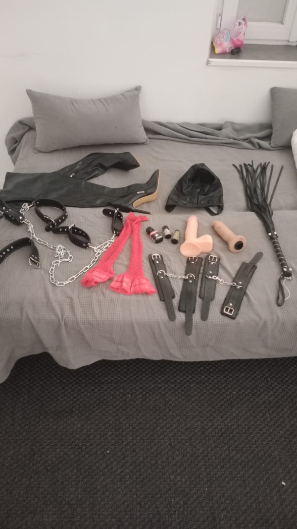 Trans encantadora super dominante dispuesta a complacer todo lo que buscas