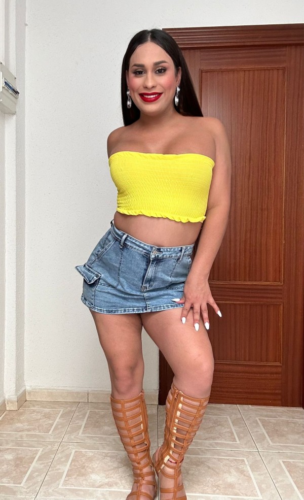 Hola soy koral ardiente perra guarra viciosa