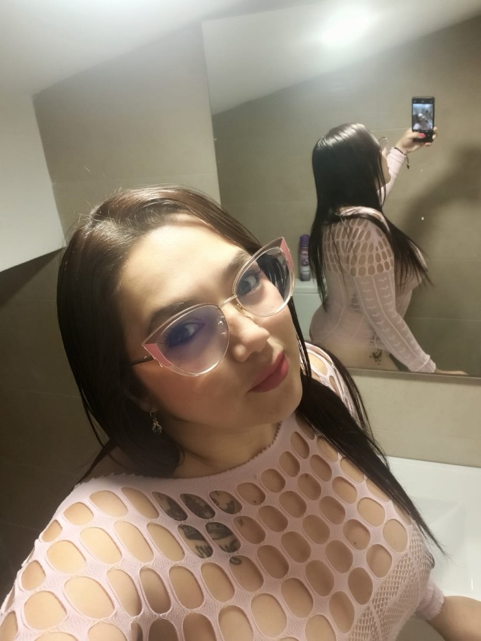 Sexy y juguetona colombiana en (torrasa)