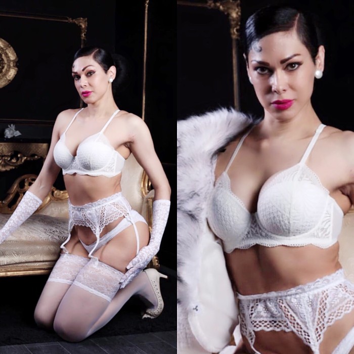 SOLO ESTOY DISPONIBLE PARA HACER SHOWS POR WEBCAM.