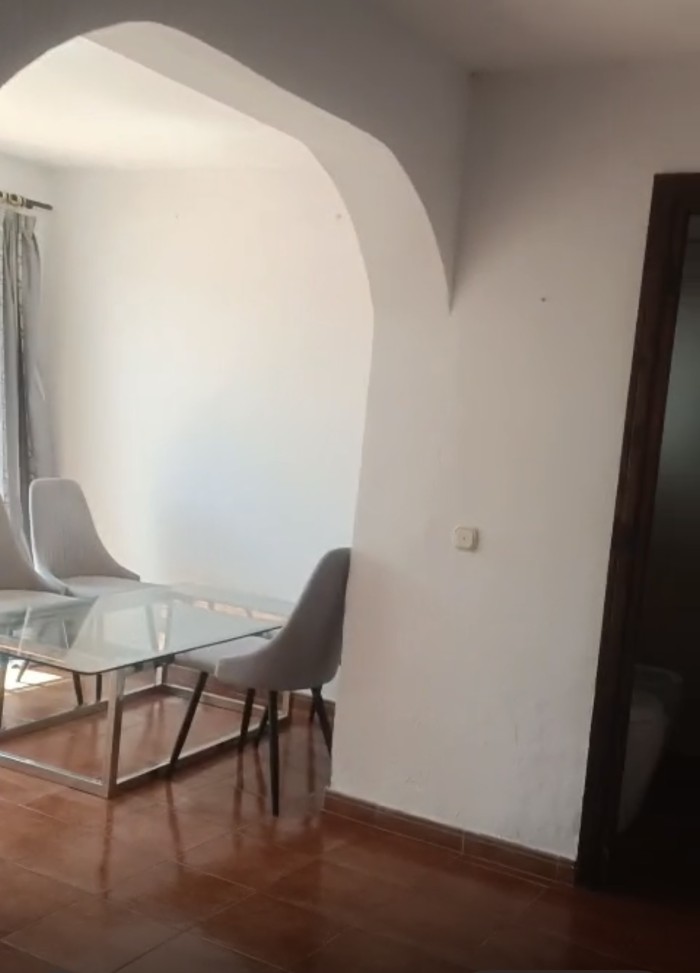 Villa con habitaciónes