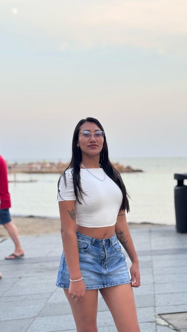 Jazmin, jovencita impresionante en Torrevieja