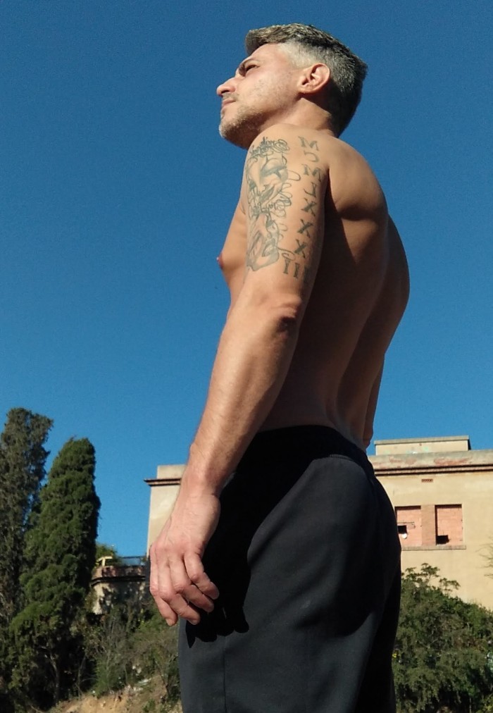 Masajista italiano profesional de vuelta en Bcn