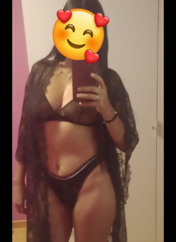 LA CASA MAS ANTIGUA CON LAS MEJORES CHICAS