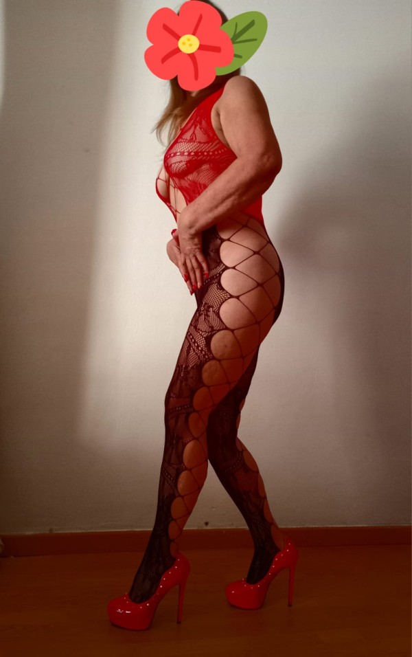 MAICA Madurita MILF Sexy y Cachonda con ganas de gozar