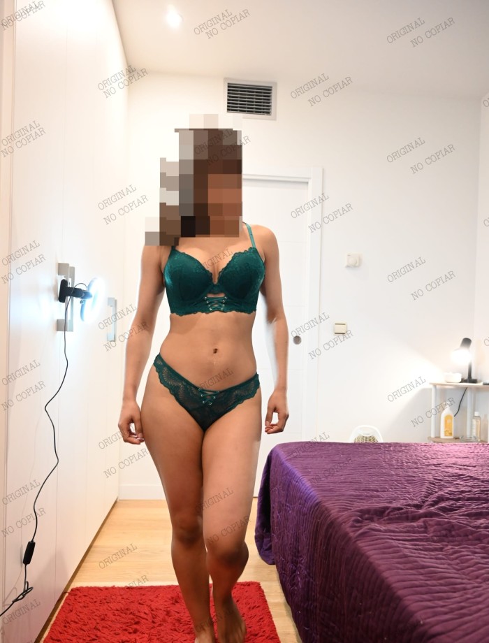 VALERY….VEN  Y COMEME EL COÑO…