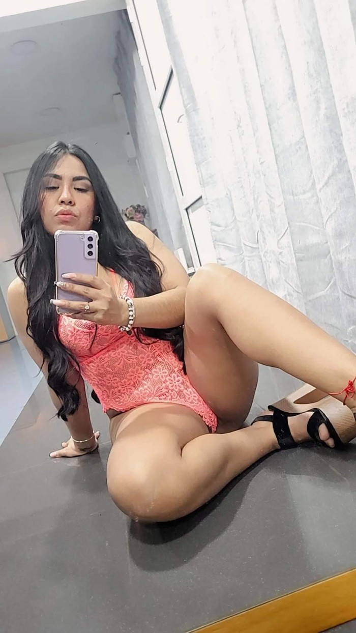 Colombiana de élite muy guapa NOVEDAD