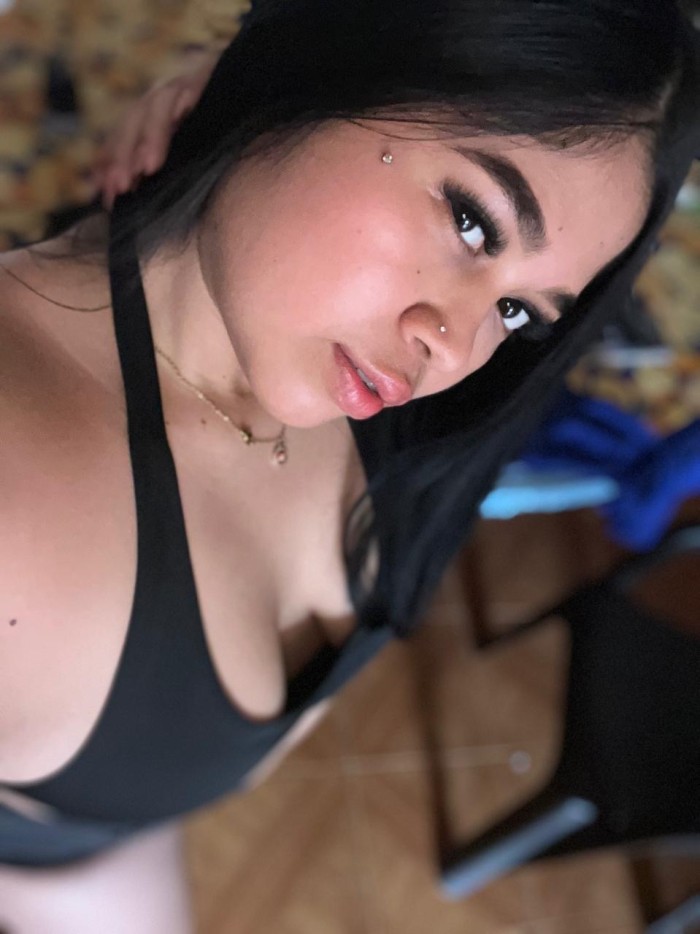 Chica de lujo teen colombiana en Benidorm