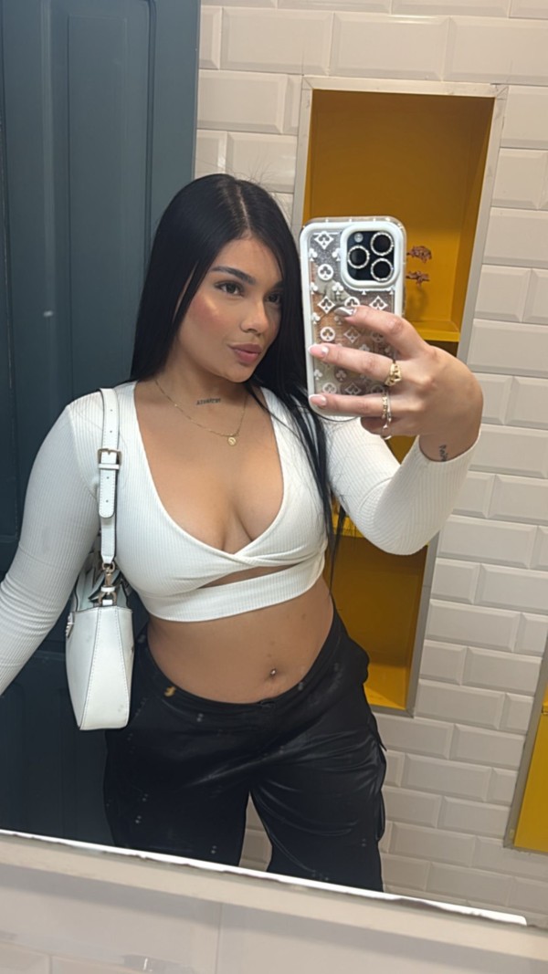 Morena MORBOSA recién llegada muy fogosa