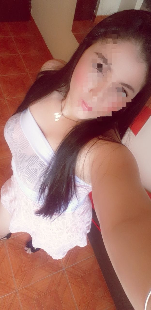 DANA,  ECUATORIANA ARDIENTE Y LISTA PARA COMPLACER