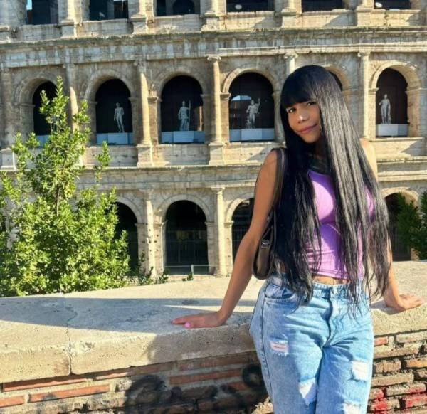 Geraldine estupenda jovencita recién llegada